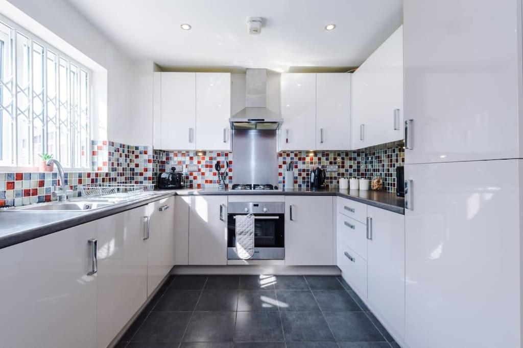 Modern Townhouse Near Coop Live Etihad * Mánchester
